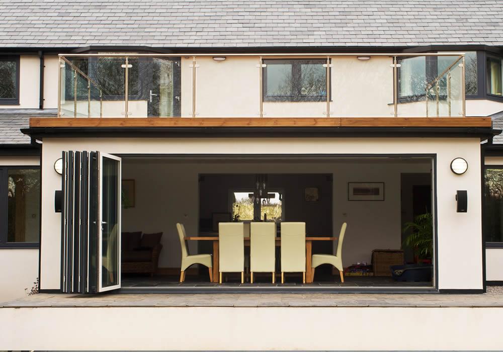 Multi-point locking detail on a bifolding door