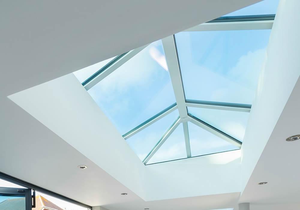 Stratus thermal roof lantern above a kitchen diner